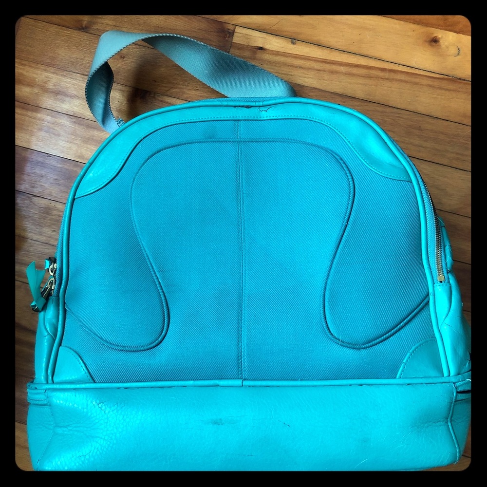 🚨Just reduced!🚨 Well loved Lulu weekender bag